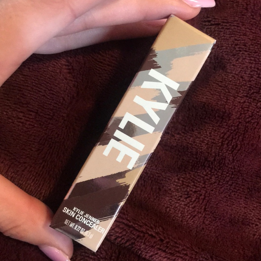 Brand new Kylie Concealer in Ivory ❤️